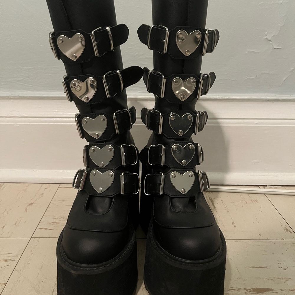 Demoniacult SWING-230 Black Heart Platform Boots